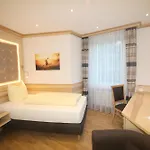 Wohlfuehlhotel Bercher מלון