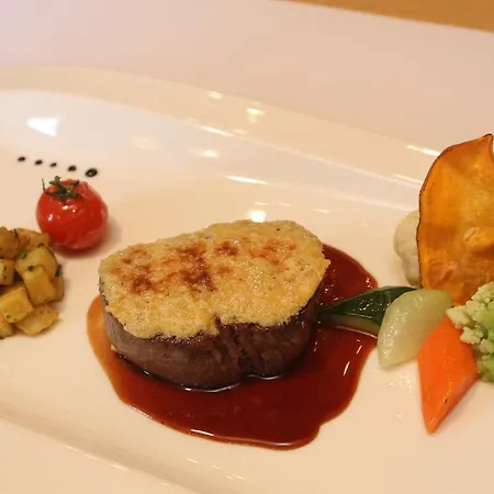 Отель Wohlfuehlhotel Bercher 4*