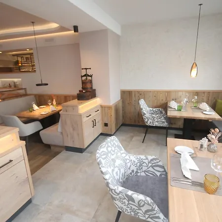 Wohlfuehlhotel Bercher 호텔