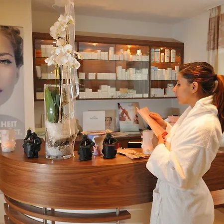 Wohlfuehlhotel Bercher