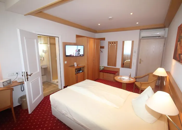 Wohlfuehlhotel Bercher Hotell